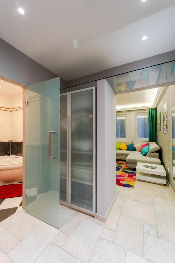 Andrassy Avenue Exclusive Lejlighed