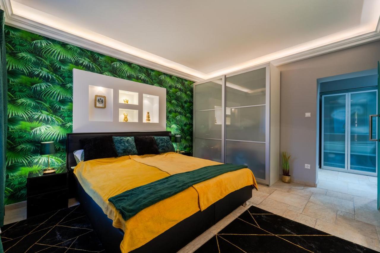 Andrassy Avenue Exclusive Lejlighed *